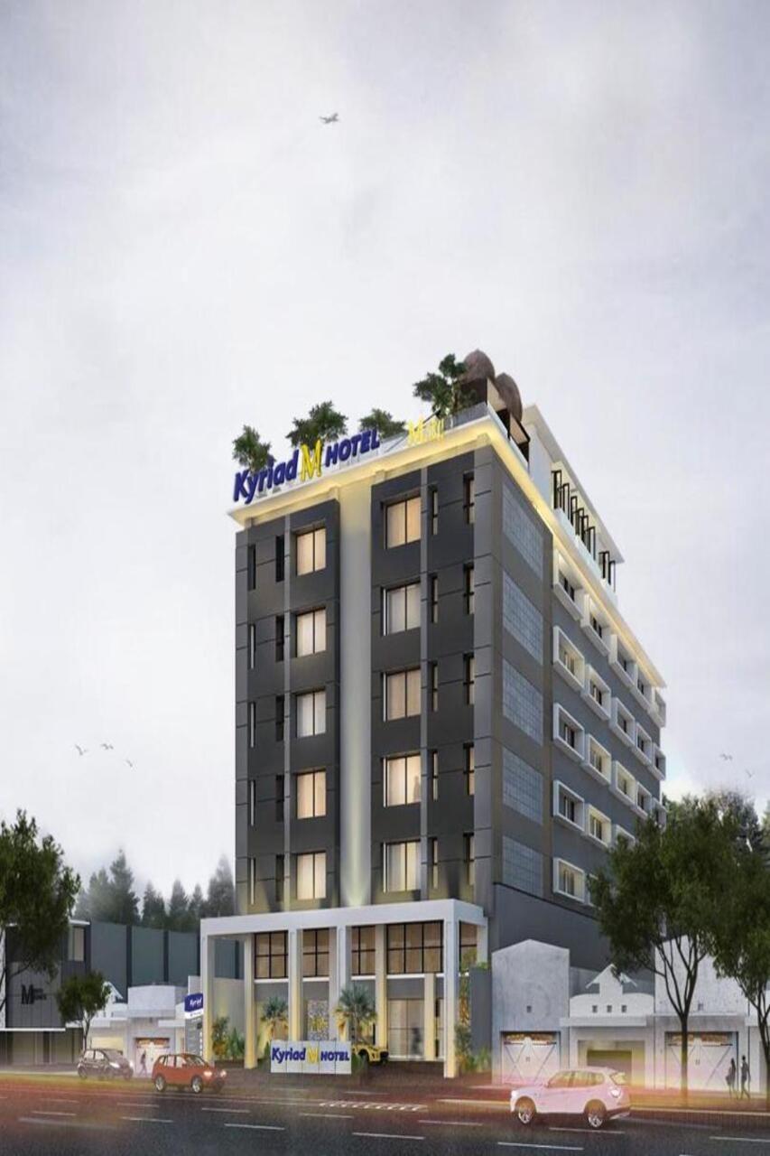 M Hotel Sorong Buitenkant foto