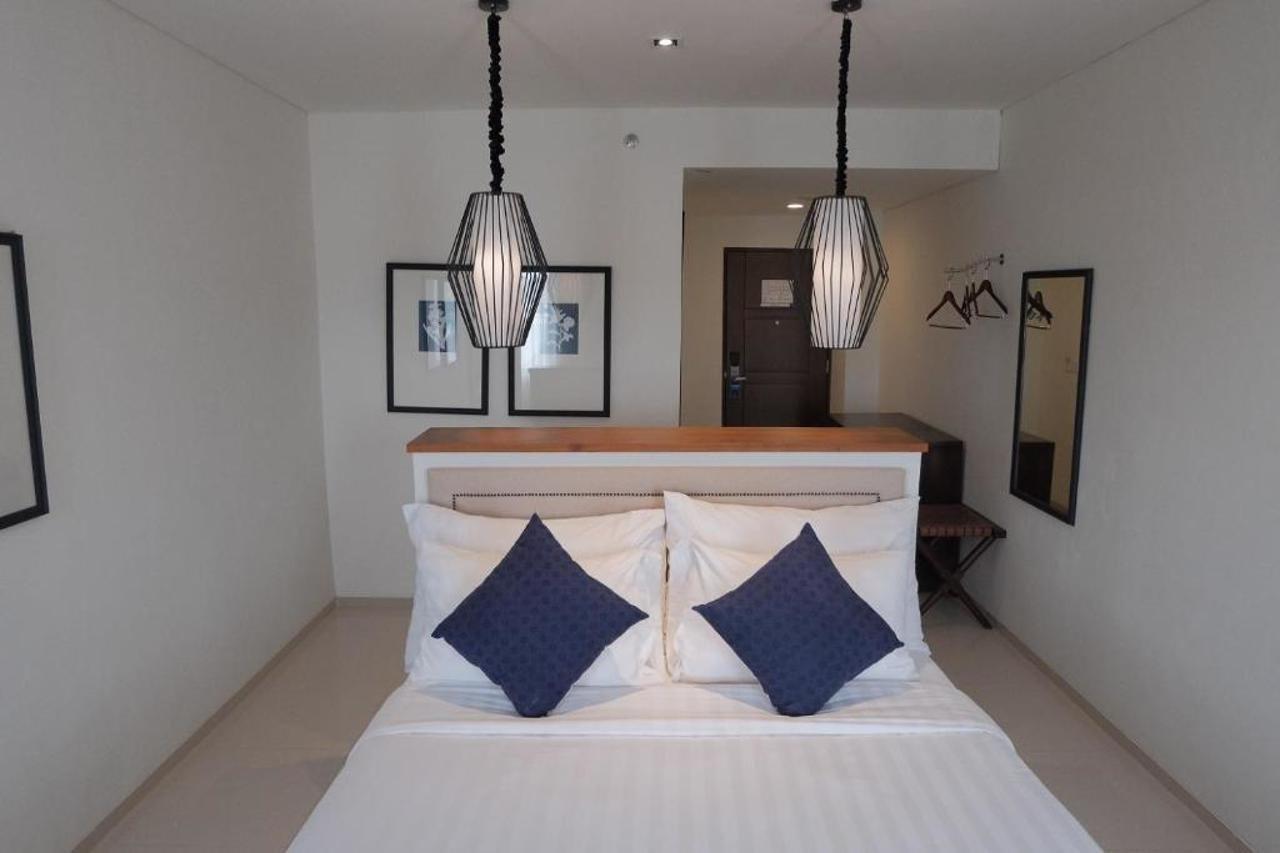 M Hotel Sorong Buitenkant foto