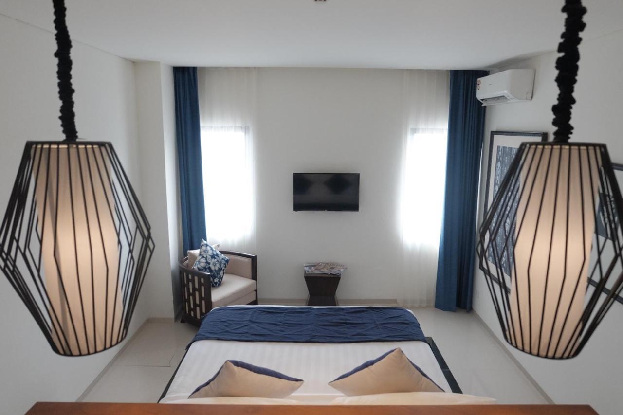 M Hotel Sorong Buitenkant foto