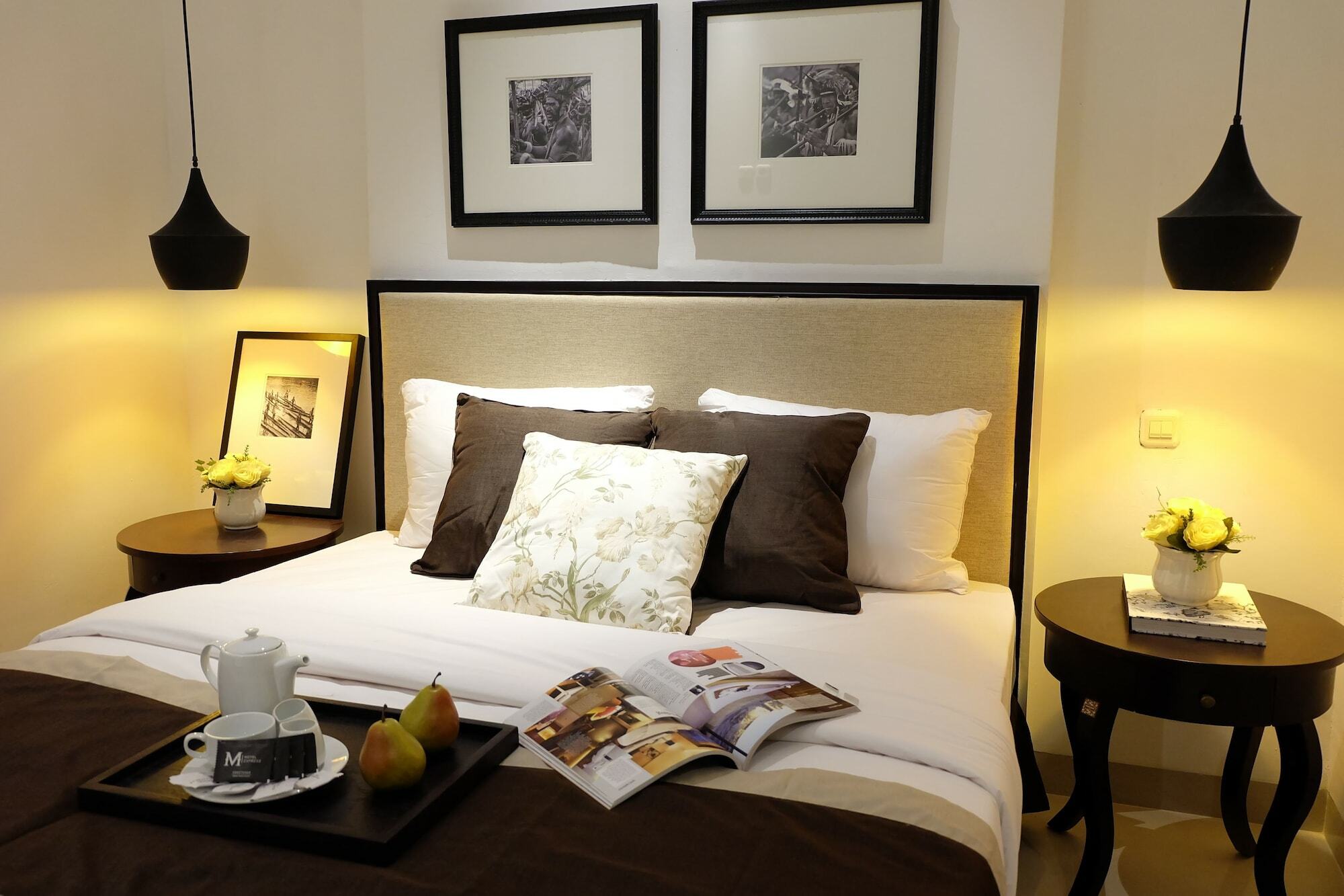 M Hotel Sorong Buitenkant foto