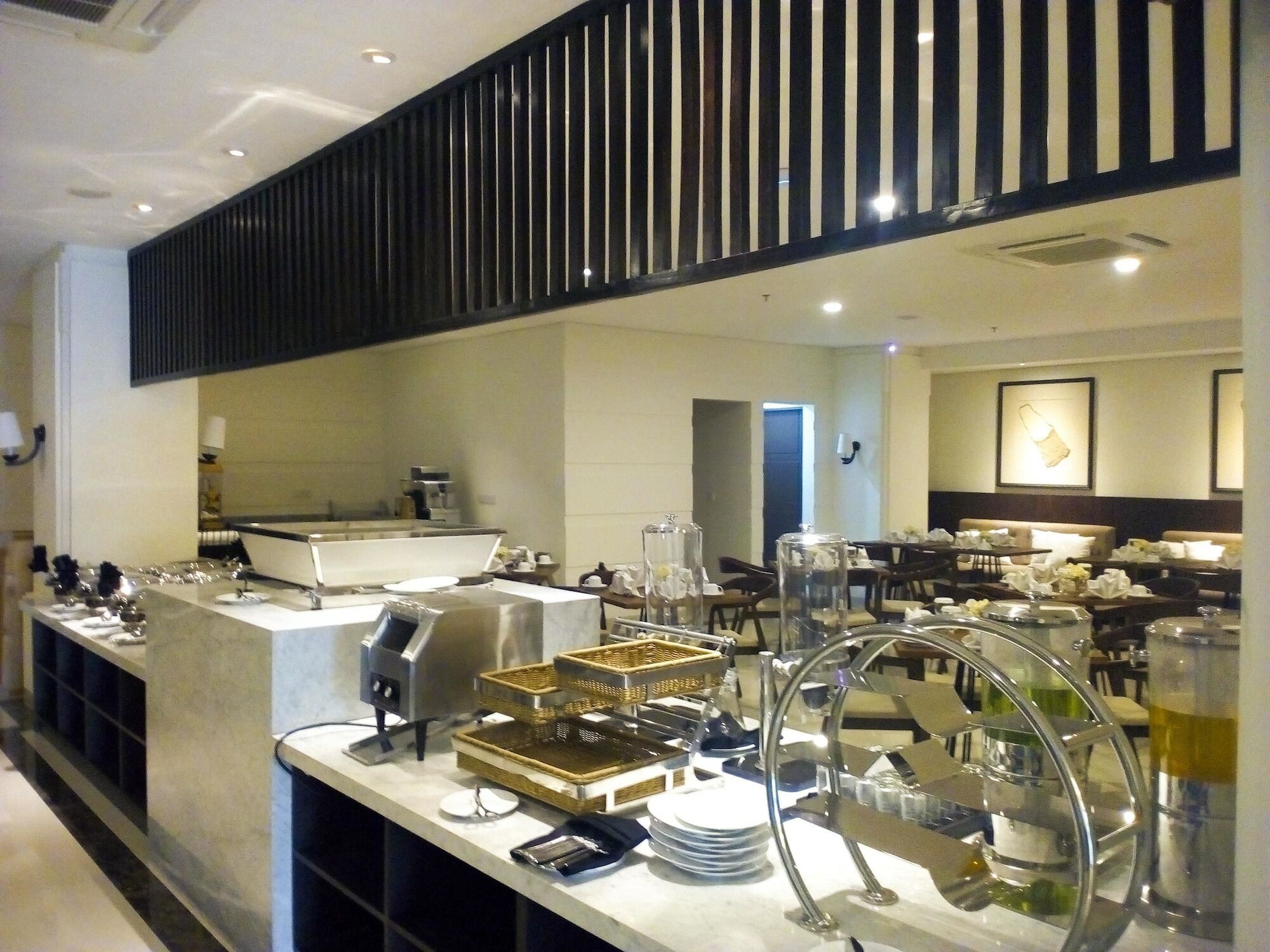 M Hotel Sorong Buitenkant foto